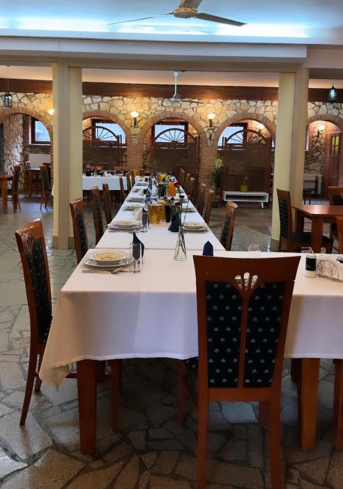 Powidz Lakeside Hotel & Restaurant Εξωτερικό φωτογραφία
